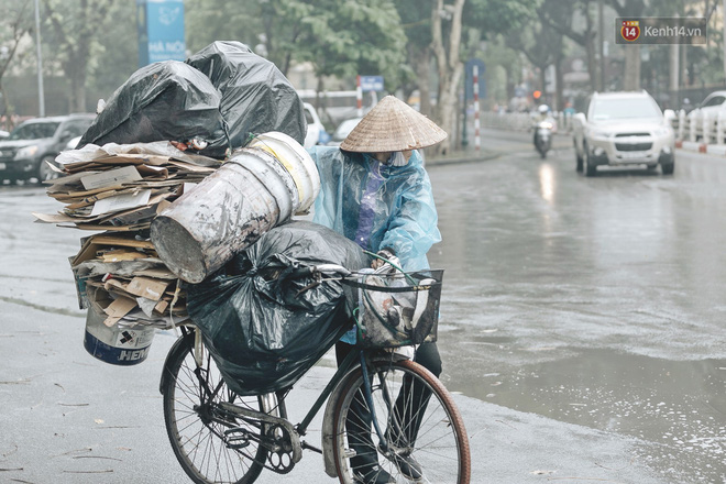 Hà Nội xuất hiện sương mù từ sáng sớm, ví như Sapa thu nhỏ