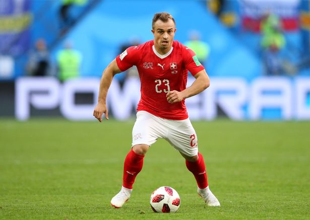 Xherdan Shaqiri đột ngột rút khỏi ĐT Thụy Sỹ do đau.. vùng kín
