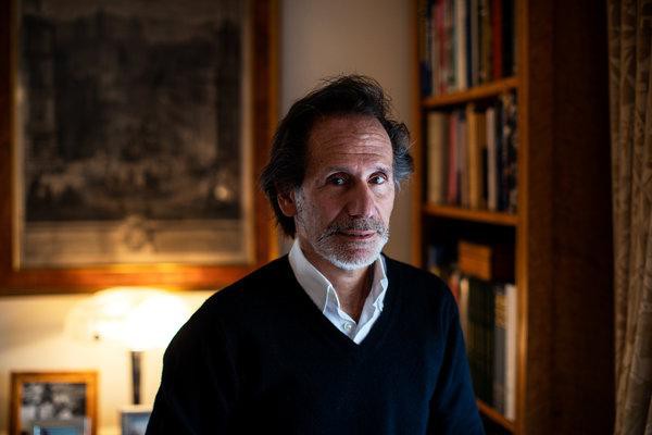 Ngân hàng Đức dũng cảm cho ông Trump vay 2 tỉ USD và những câu chuyện ly kì đằng sau