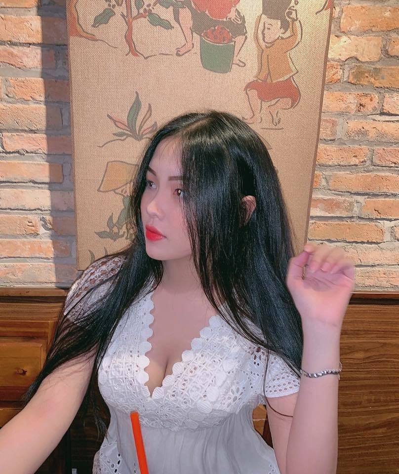 Nữ sinh nổi bật với số đo 91-64-96 của THPT Bình Hưng Hoà: Mình không ngại miệng đời vì họ chẳng nuôi mình ngày nào cả!