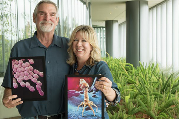 Chồng nhiễm siêu vi khuẩn không thuốc trị, vợ tìm thấy giải độc ở nơi không ngờ