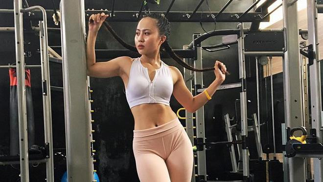 4 hot girl phòng gym nóng bỏng và gợi cảm hết phần người khác