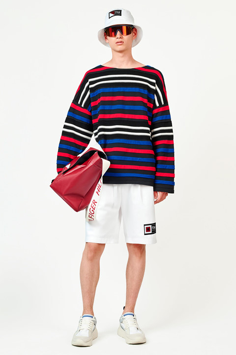 Xu hướng kính mát nam Wayfarer quay trở lại với biến thể độc đáo Xu hướng kính mát nam Wayfarer quay trở lại với biến thể độc đáo