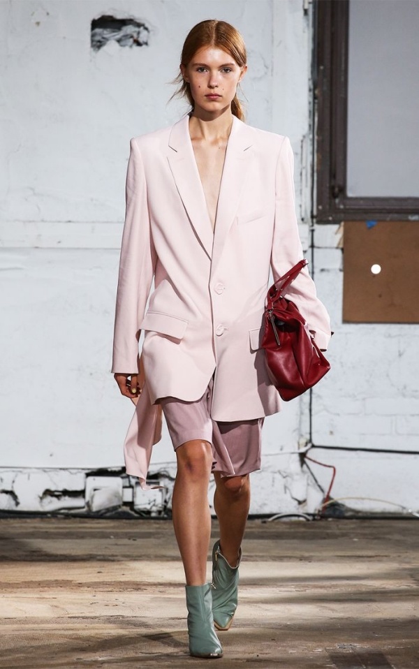 Quần lửng chiếm lĩnh Xuân Hè 2019