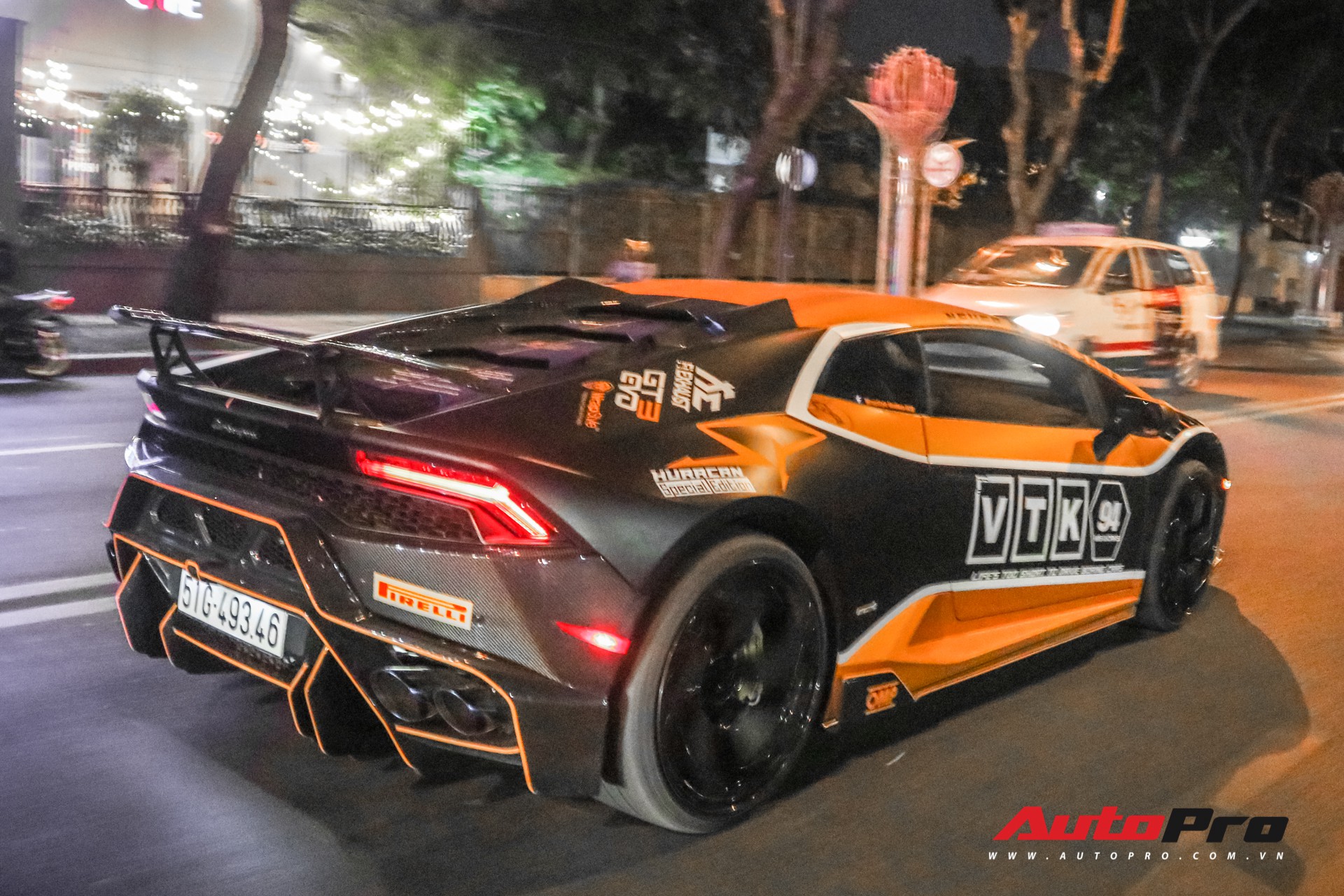 Từ hồng phấn điệu đà, đại gia Bạc Liêu lên màu áo mới cực hầm hố cho Lamborghini Huracan độc nhất Việt Nam Từ hồng phấn điệu đà, đại gia Bạc Liêu lên màu áo mới cực hầm hố cho Lamborghini Huracan độc nhất Việt Nam