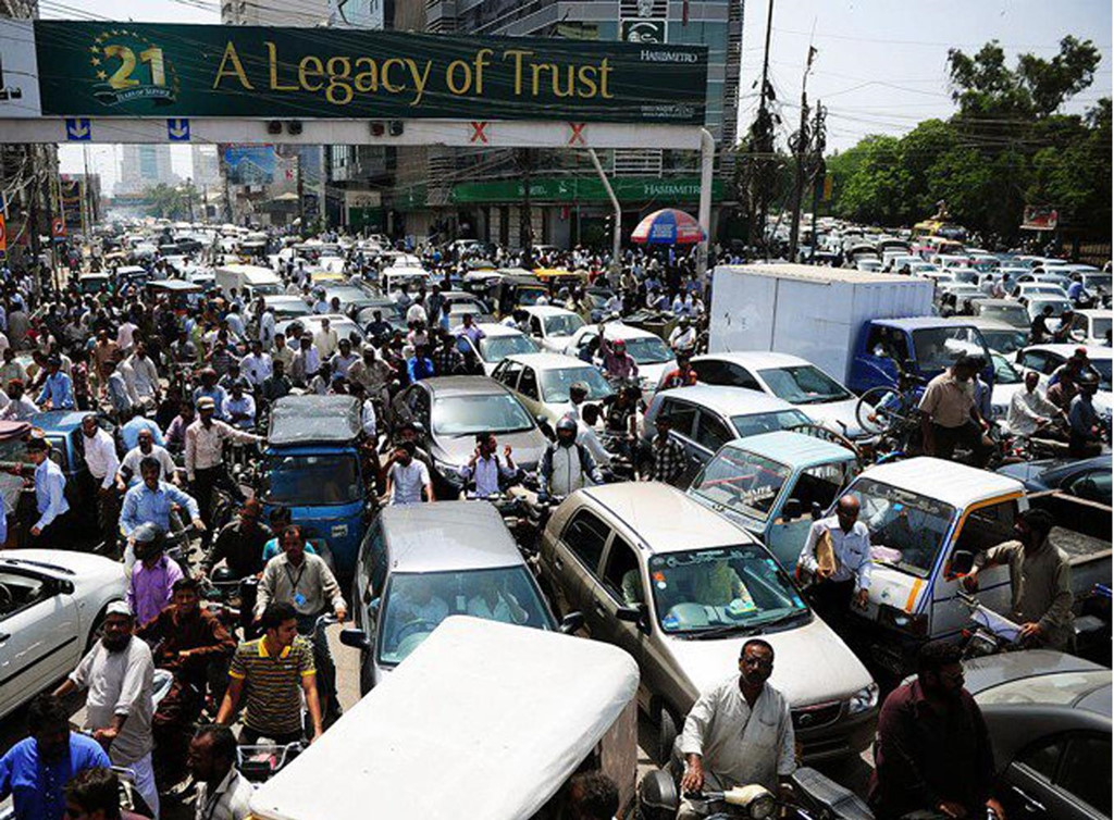 Cảnh tắc nghẽn ngộp thở của những thiên đường xe máy thế giới