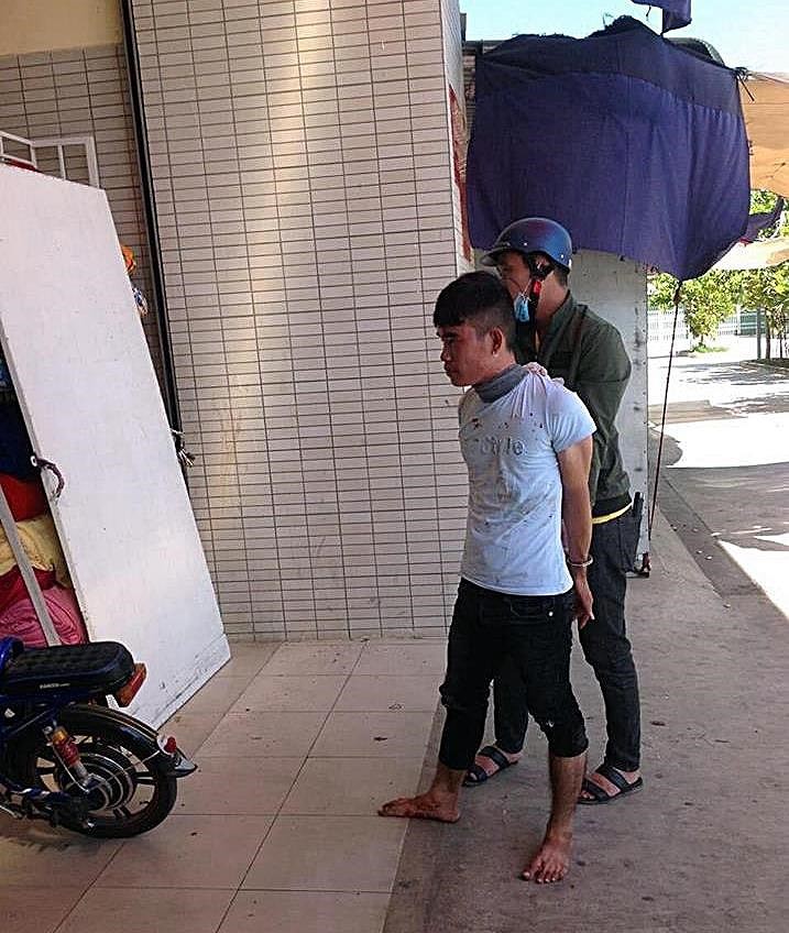 Một diễn viên gánh lô tô bị đâm thiệt mạng