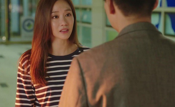 Cứ tới bữa, vợ lại mang bức ảnh đó đặt cạnh mâm cơm làm cổ tôi nghẹn ứ, không sao ăn nổi