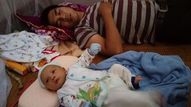 Kết quả thử thách nhờ chồng trông con 5 phút, ca nào cũng hài chảy nước mắt nhưng spotlight không ai qua được bỉm băng keo điện