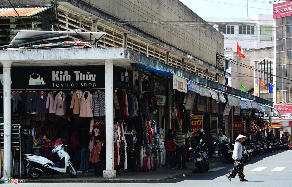 Hiện trạng khu trung tâm Hòa Bình sắp bị phá bỏ của Đà Lạt