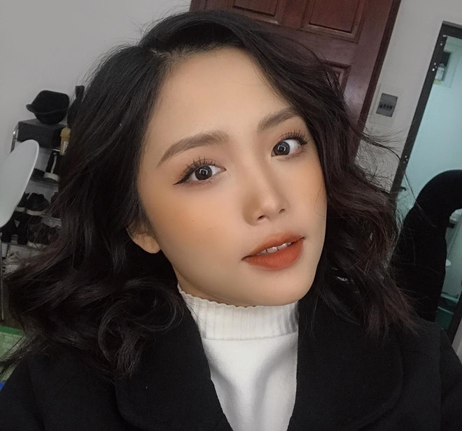 Nụ cười rạng rỡ, xinh tự nhiên không cần diễn sâu của 9X Hà Thành