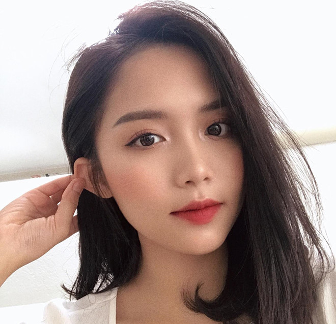 Nụ cười rạng rỡ, xinh tự nhiên không cần diễn sâu của 9X Hà Thành