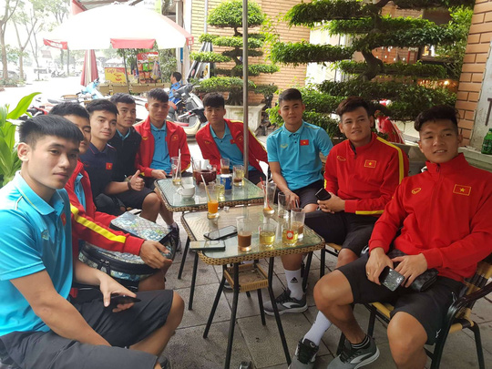 Vì sao bị loại, Tiến Linh vẫn được HLV Park Hang-seo giữ lại