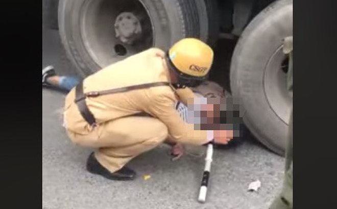 Cô gái bị bánh xe container chèn lên người - hiện trường vụ tai nạn ám ảnh nhất chiều nay