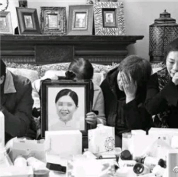 Uống nước trái cây thay thuốc, người phụ nữ tử vong sau 5 ngày sốt cao