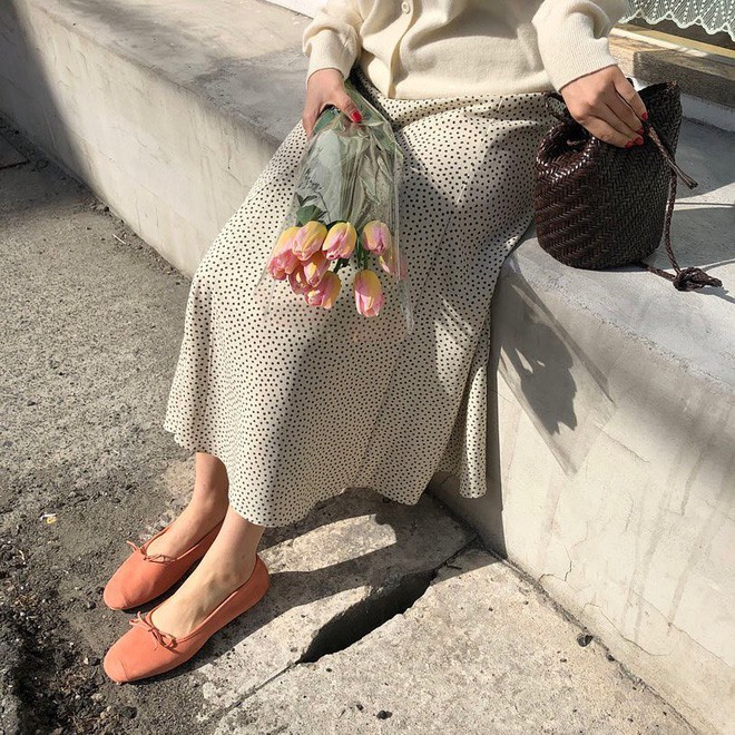 4 kiểu giày bệt hot nhất năm nay: đã dễ đi còn max xinh, diện với đồ gì cũng đẹp