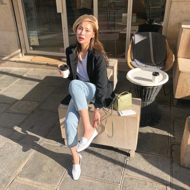 4 kiểu giày bệt hot nhất năm nay: đã dễ đi còn max xinh, diện với đồ gì cũng đẹp