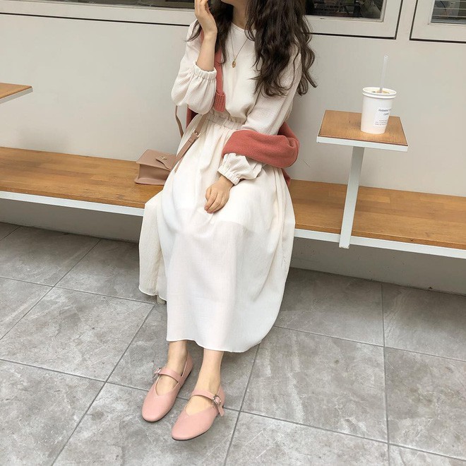 4 kiểu giày bệt hot nhất năm nay: đã dễ đi còn max xinh, diện với đồ gì cũng đẹp