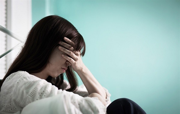 Gặp tình yêu sét đánh, vợ mãn nguyện rồi chết lặng khi biết mình chỉ là kẻ thế thân cho người khác