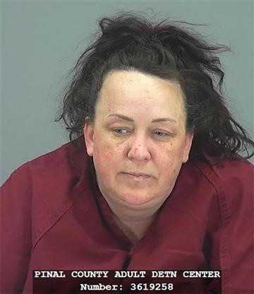 Đánh đập, bỏ đói trẻ em, kênh YouTube kiếm trăm nghìn USD/tháng