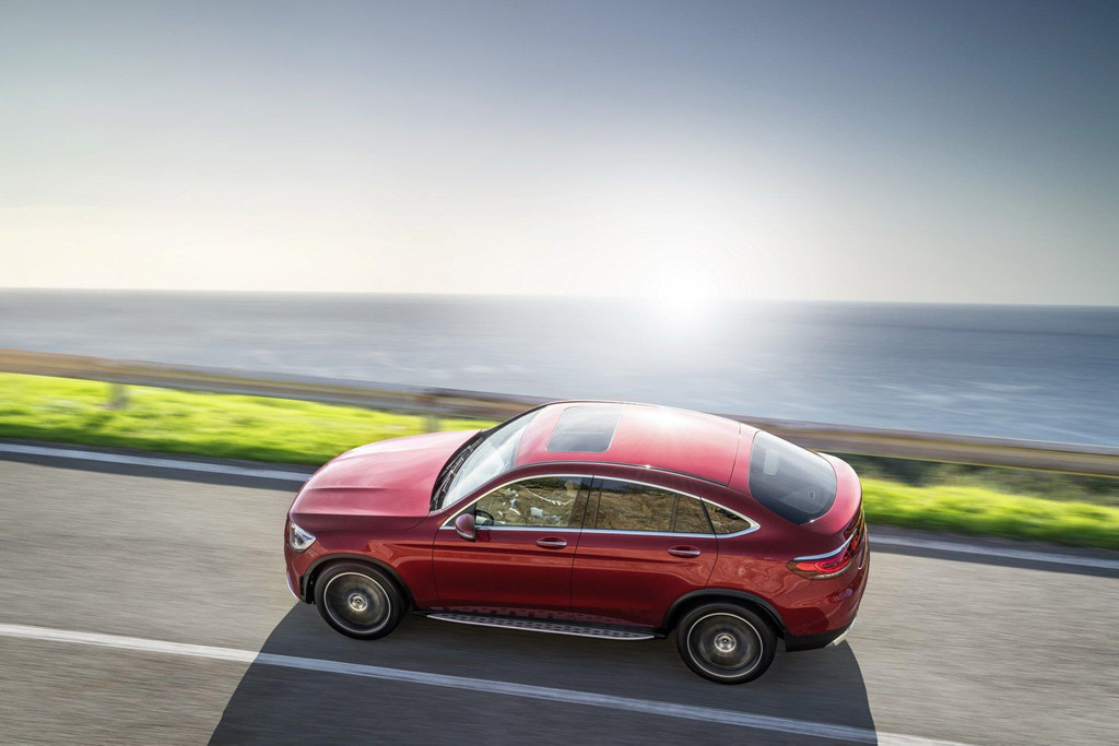 Mercedes-Benz GLC Coupe 2020 ra mắt, thể thao và mạnh mẽ hơn