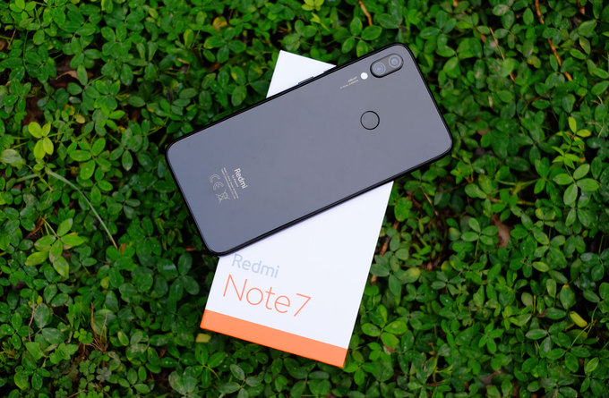 Smartphone camera 48 chấm giá chỉ 3,9 triệu đồng