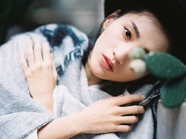 Phút lâm chung, mẹ tôi mới run rẩy kể về đứa con lầm lỡ đem gửi đi năm xưa khiến tôi đau đến nghẹt thở