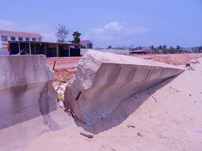 Sai phạm ‘be bét’ vụ kè 80 tỷ hư hỏng: Chỉ kiểm điểm, rút kinh nghiệm(!)
