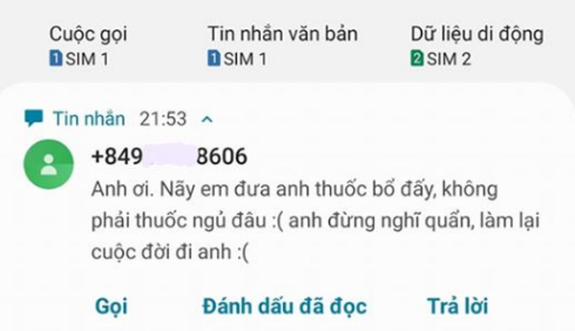 Đầu óc căng thẳng đi mua thuốc an thần để ngủ cho ngon lại gặp đúng cô dược sĩ có tâm, chàng trai trẻ nhận cái kết dở khóc dở cười