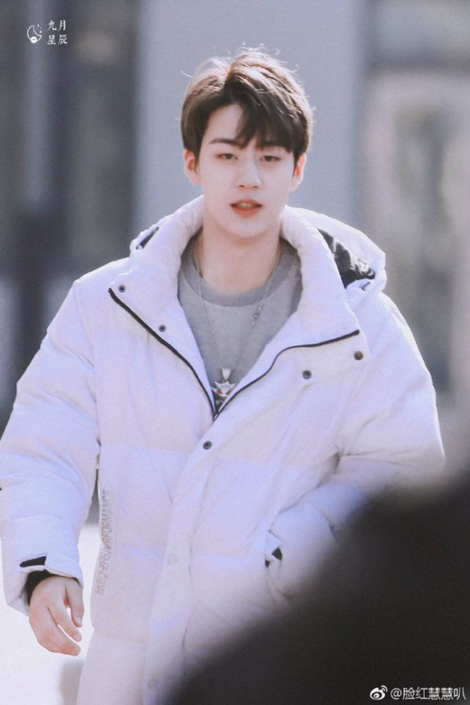 Đẹp trai đến nỗi đăng ảnh tự dìm nhưng vẫn không chìm, đây là anh chàng đang được xin link nhiều nhất Facebook