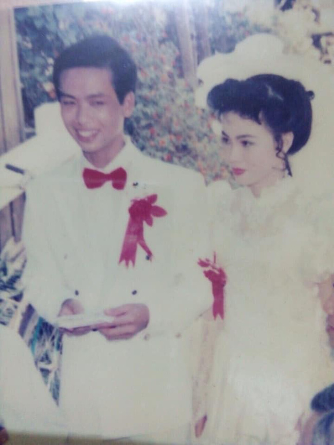 Lục được đống ảnh cưới ngày xưa của bố mẹ, dân tình thi nhau khoe như của báu