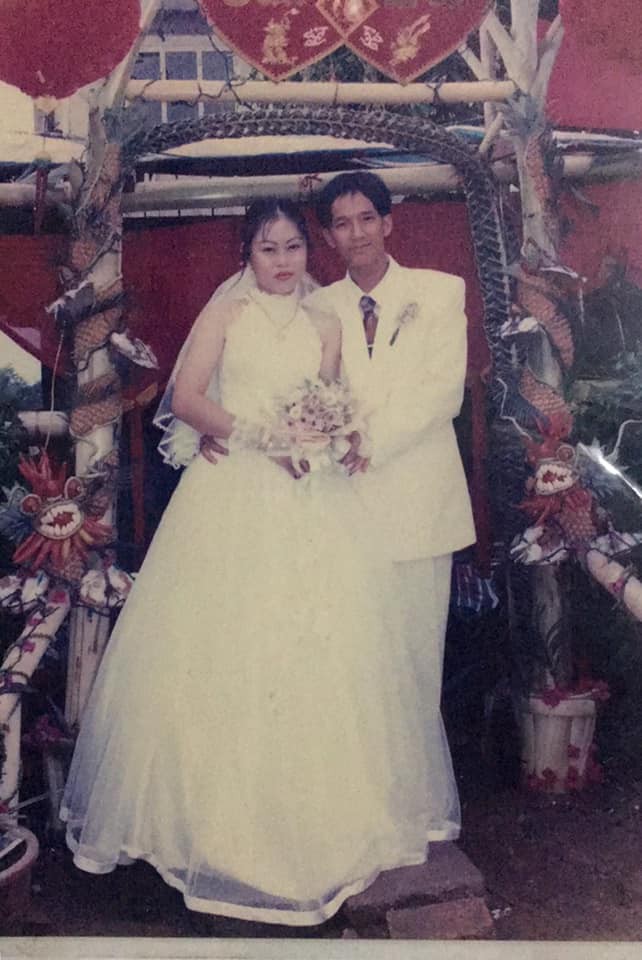 Lục được đống ảnh cưới ngày xưa của bố mẹ, dân tình thi nhau khoe như của báu