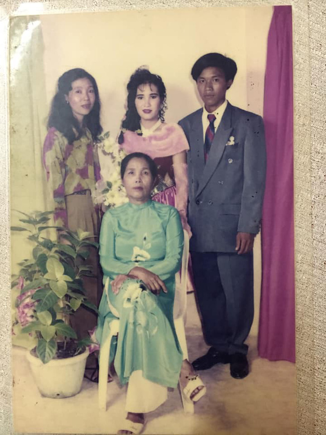 Lục được đống ảnh cưới ngày xưa của bố mẹ, dân tình thi nhau khoe như của báu