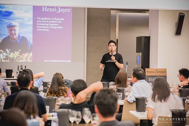 Diễn biến phức tạp bê bối Seungri: Giám đốc người Thái của trường Đại học bị nghi chuốc thuốc mê, cưỡng hiếp phụ nữ