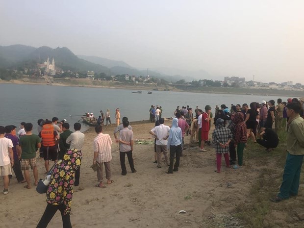 Hiện trường đau lòng vụ 8 học sinh tử vong ở Hòa Bình