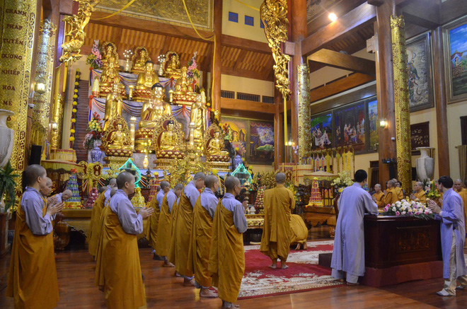 Trụ trì chùa Ba Vàng xác nhận có giải vong báo oán nhưng là tự nguyện, không ép buộc hay hù dọa