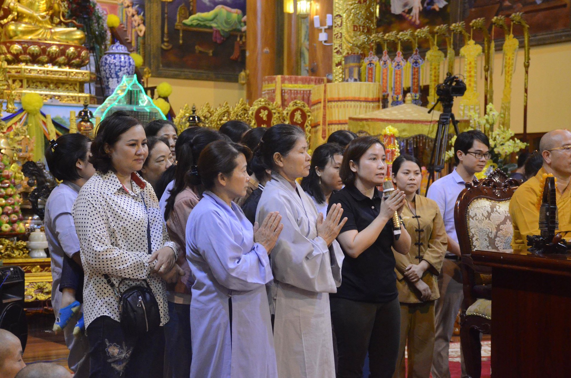 Trụ trì chùa Ba Vàng xác nhận có giải vong báo oán nhưng là tự nguyện, không ép buộc hay hù dọa