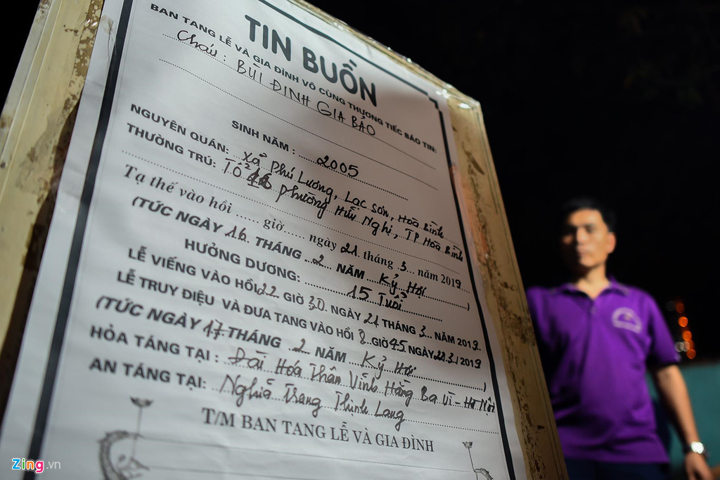 Trắng đêm lo hậu sự ở xóm nhỏ có 8 học sinh chết đuối