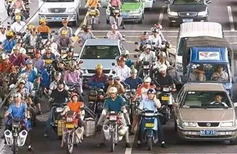 Nhìn thành phố này lột xác, bạn sẽ đòi cấm xe máy ngay và luôn