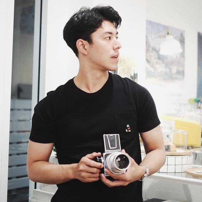 Nine Naphat của Friend Zone: xứng danh nam thần, chỉ ăn mặc đơn giản mà lúc nào cũng bảnh bao, quyến rũ chết người