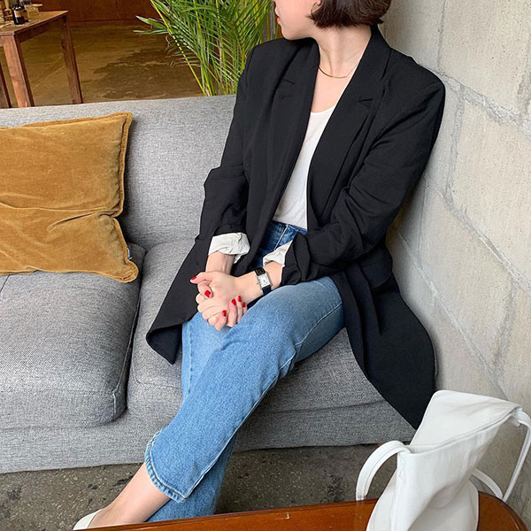 Có đến 4 style khác nhau từ cặp bài trùng quần jeans + blazer phục vụ các chị em công sở Có đến 4 style khác nhau từ cặp bài trùng quần jeans + blazer phục vụ các chị em công sở