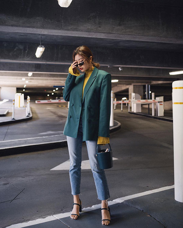 Có đến 4 style khác nhau từ cặp bài trùng quần jeans + blazer phục vụ các chị em công sở Có đến 4 style khác nhau từ cặp bài trùng quần jeans + blazer phục vụ các chị em công sở