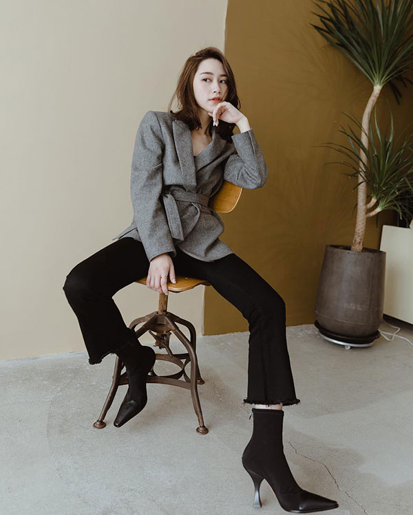 Nine Naphat của Friend Zone: xứng danh nam thần, chỉ ăn mặc đơn giản mà lúc nào cũng bảnh bao, quyến rũ chết người