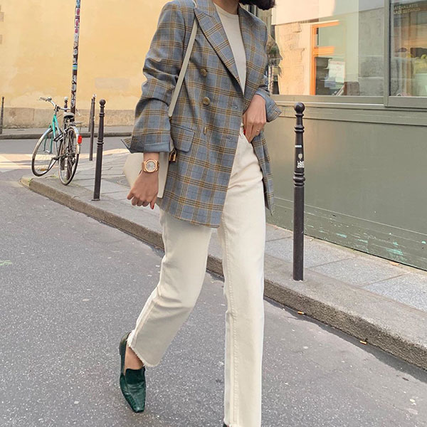 Có đến 4 style khác nhau từ cặp bài trùng quần jeans + blazer phục vụ các chị em công sở Có đến 4 style khác nhau từ cặp bài trùng quần jeans + blazer phục vụ các chị em công sở