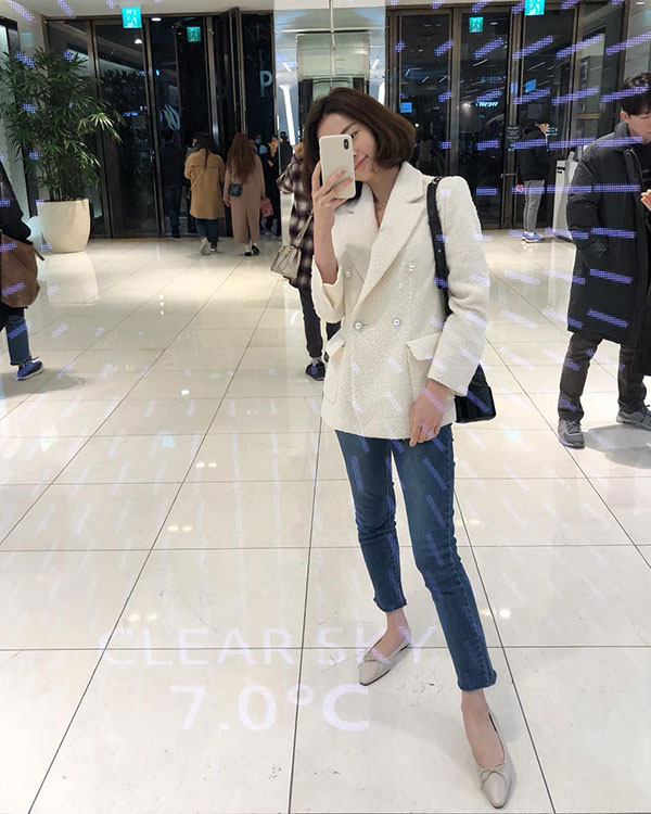 Có đến 4 style khác nhau từ cặp bài trùng quần jeans + blazer phục vụ các chị em công sở Có đến 4 style khác nhau từ cặp bài trùng quần jeans + blazer phục vụ các chị em công sở