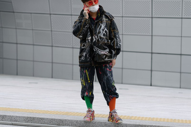 Khi cả Vbiz không còn đoái hoài Seoul Fashion Week thì học trò của Võ Hoàng Yến lại ghi điểm tại đây khi được lên hẳn Vogue Mỹ Khi cả Vbiz không còn đoái hoài Seoul Fashion Week thì học trò của Võ Hoàng Yến lại ghi điểm tại đây khi được lên hẳn Vogue Mỹ