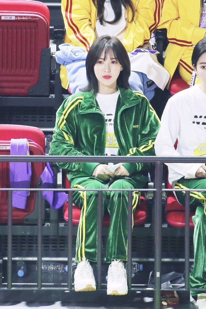 Cắt phăng mái tóc dài quen thuộc, 5 sao nữ này như lột xác hoàn toàn khiến dân tình trầm trồ không ngớt