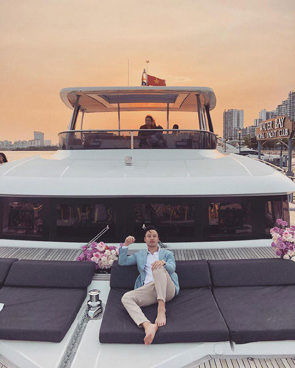 Xuất hiện bên cạnh ông mối Lê Đăng Khoa, Đặng Thu Thảo đẹp xuất sắc nhưng ai cũng thấy thương vì lý do này