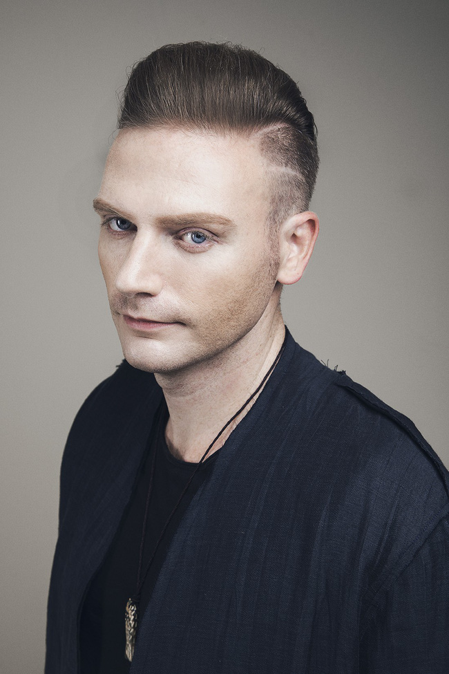 Đang yên đang lành, bỗng dưng Kyo York đăng đàn lên tiếng về tin đồn bị Trấn Thành chèn ép, gây áp lực