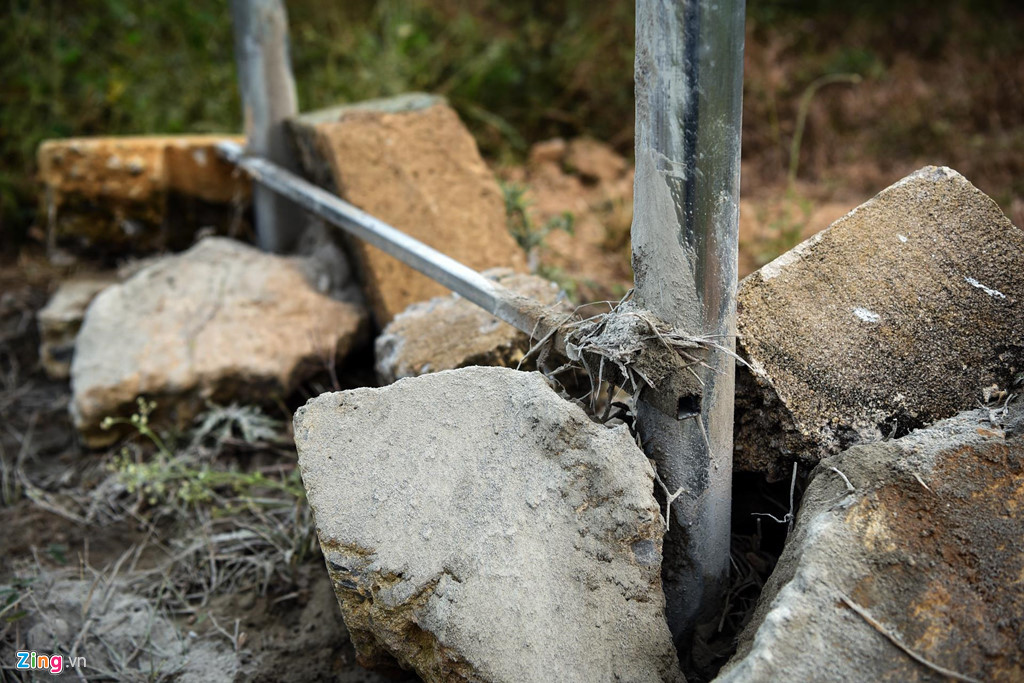 Cận cảnh bãi tắm tử thần nuốt chửng 8 em học sinh ở Hòa Bình